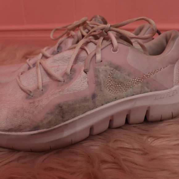 NIKE Flex Run Pink Athletic Shoes - Picture 7 of 7